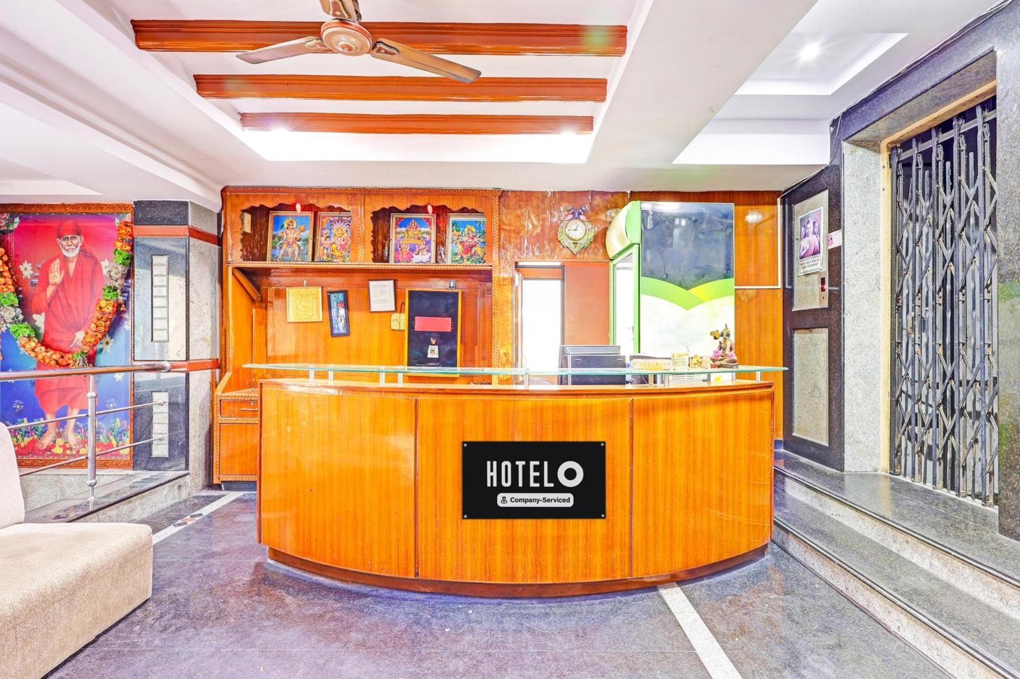 Super Hotel O Besant Road Vijayawāda Exterior foto